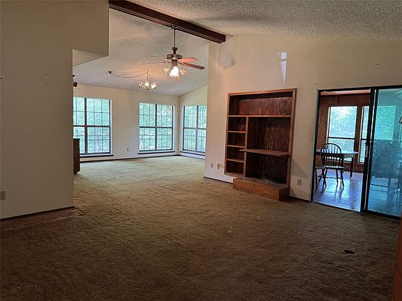 4th image of 289 Llano Bnd