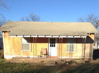202 S College St, Bryson, TX 76427