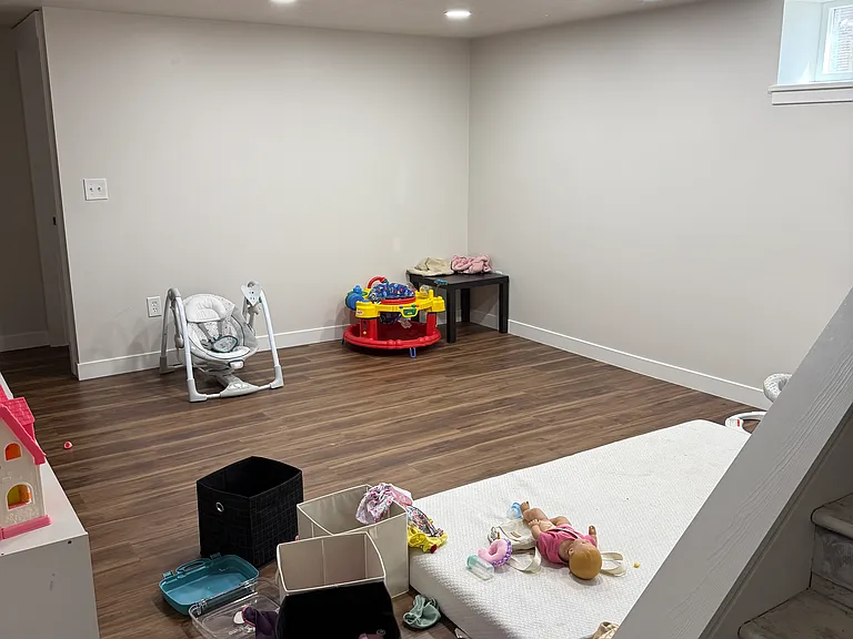 3472 Gramercy Ave — Photo 6