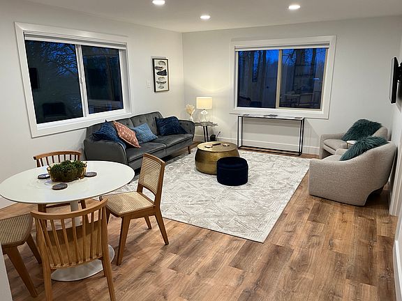 3rd image of 51 Cedar Ave #2