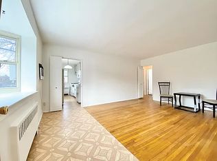 58-43 251st St #1, Little Neck, NY 11362