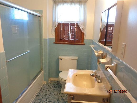 4th image of 7700 Mayland Dr