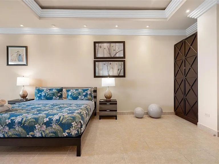 500 Ocean Dr #553 — Photo 28