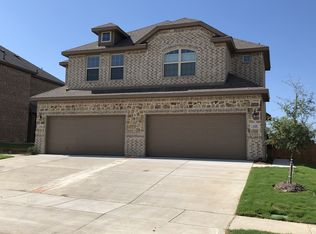 1020 W Sierra Vista Ct, Midlothian, TX 76065