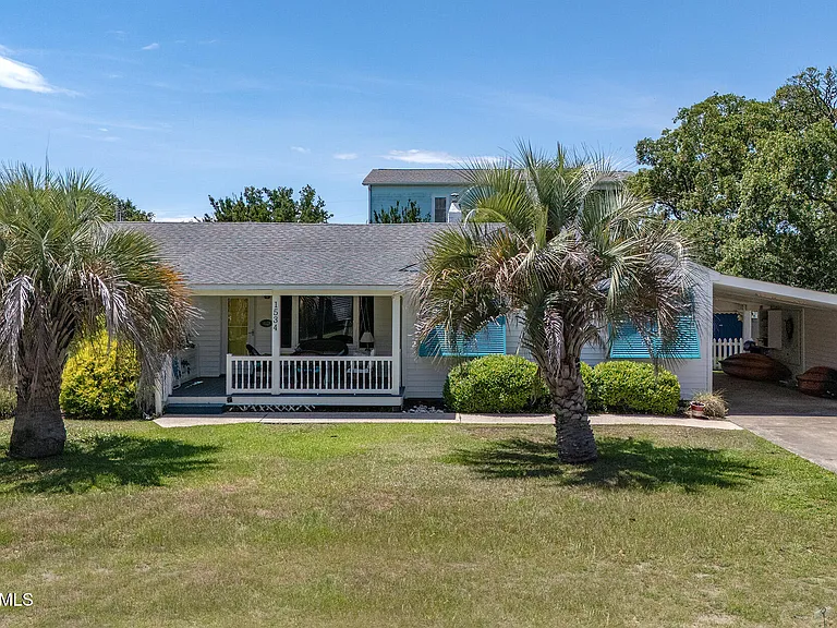 1534 Ann St — Photo 3