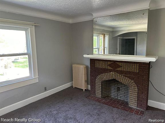 2nd image of 13651 Tuller St