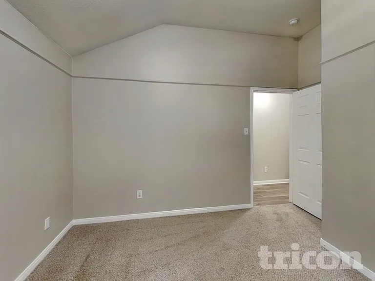 352 Meadow Park — Photo 9