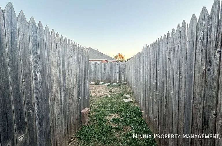 5415 Marshall St #B — Photo 21