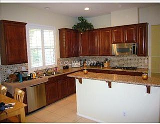 2nd image of 9586 Gondolier St
