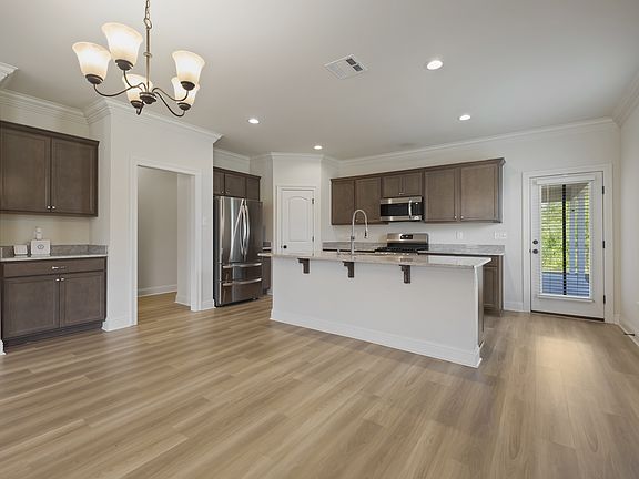 3rd image of 7211 Kenilworth Crossing Ave