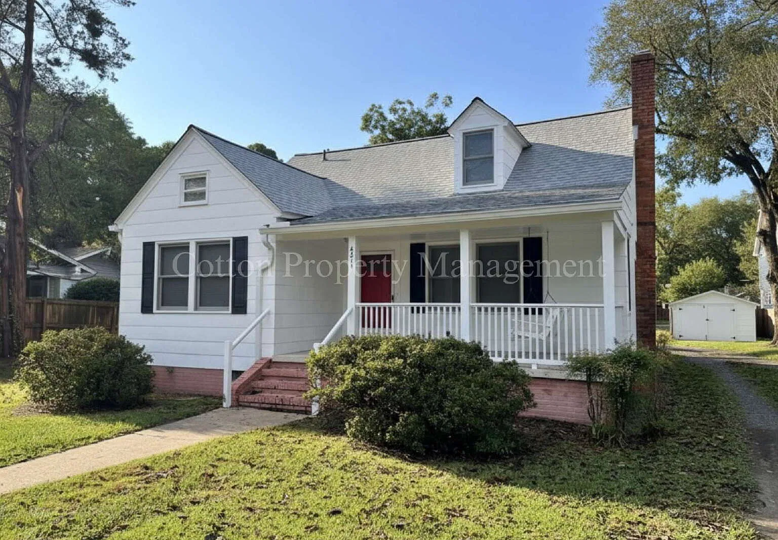 3 bed, 2.0 bath, 1320 sqft, $2,200 — Photo 3
