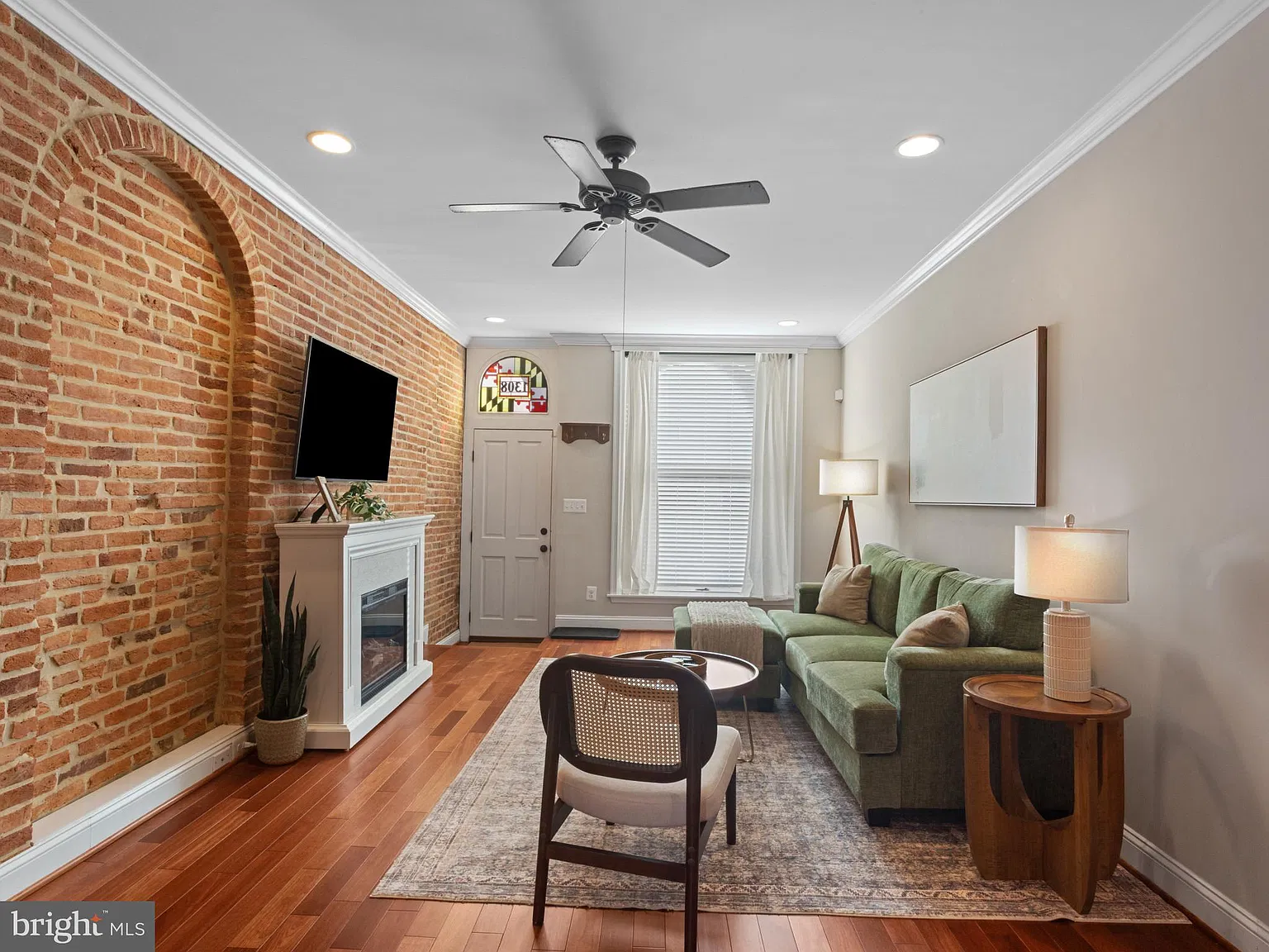 2 bed, 2.5 bath, 1618 sqft, $2,800 — Photo 3