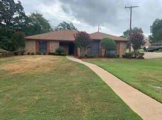 702 Tanglewood Dr, White Oak, TX 75693