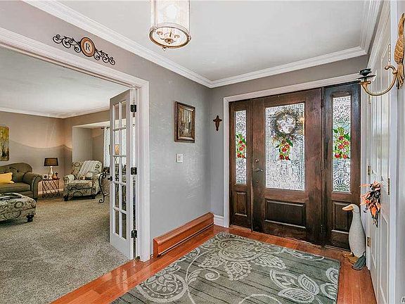 2nd image of 29 Cedar Pl