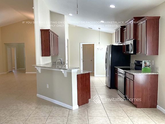 3rd image of 3853 Radley Dr