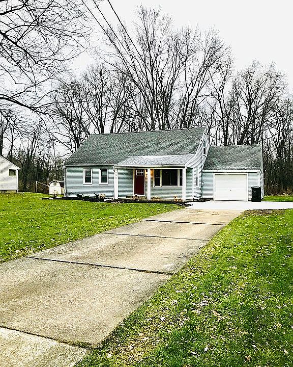 1st image of 195 Parkview Ave