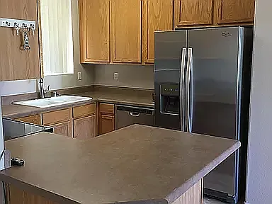 4 bed, 1600 sqft, $2,900 — Photo 1