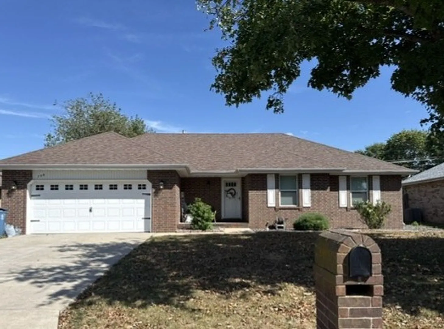 Recently Updated Nixa 3 Bed / 2 Bath — Photo 1