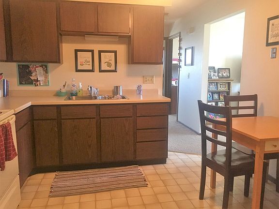 5th image of 1021 Imperial Cir APT 8
