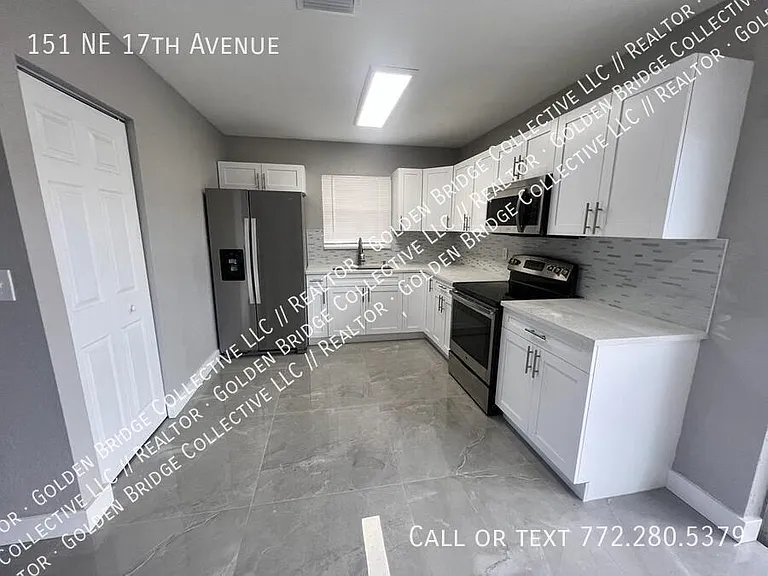 151 NE 17th Ave — Photo 1