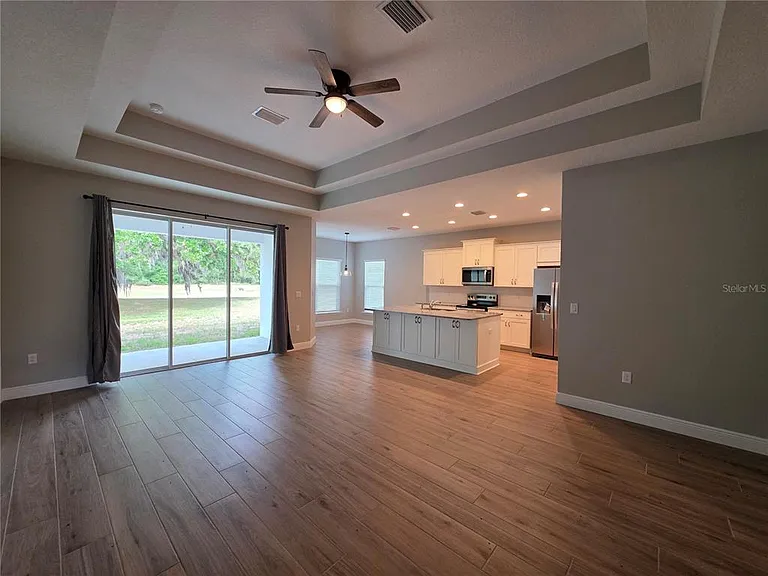 7345 SE 26th Dr — Photo 3