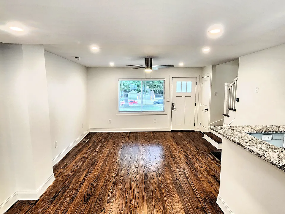 Baltimore Townhomes - 5036