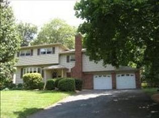 11 Hunterdon Blvd, New Providence, NJ 07974