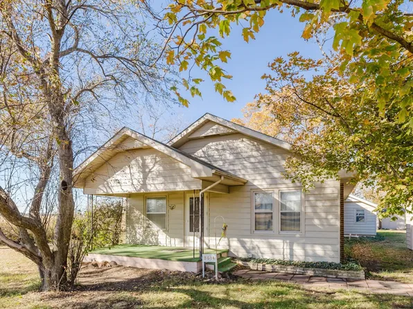 8614 S Bluff St, Derby, KS 67037