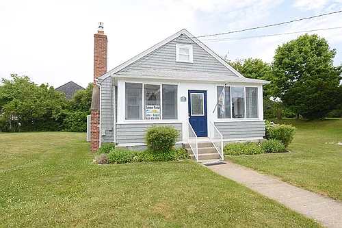 27 Saint James Rd Photo 1