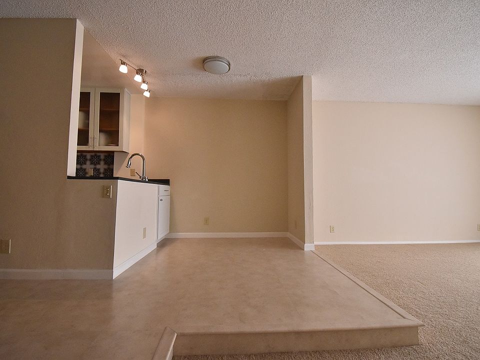 1st image of 3029 Kaiser Dr Unit D