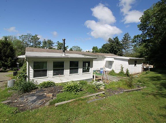 5th image of 127 Coddington Pl