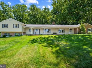 6 Stonehurst Rd, Phoenix, MD 21131