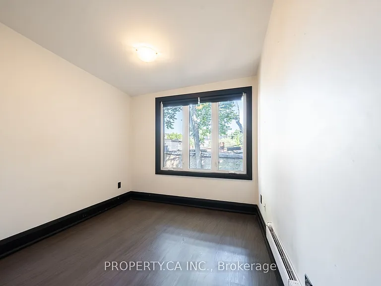 960 Queen St W #3 — Photo 6