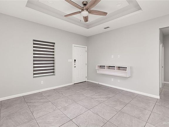 3rd image of 3616 Hawthorne Ave