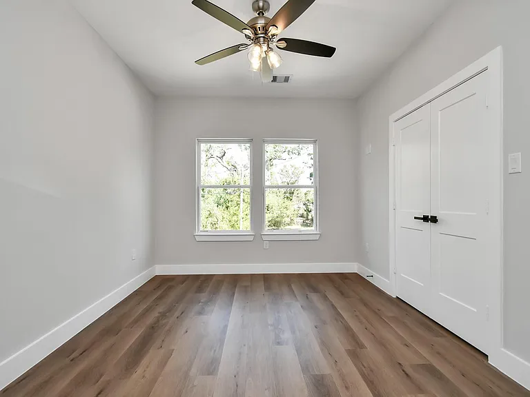 4706 Gunter St — Photo 24