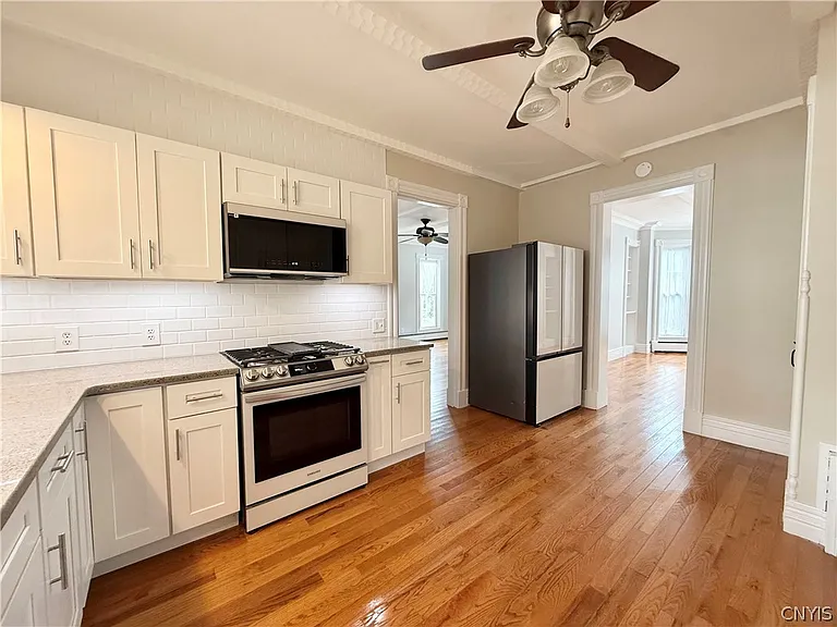 203 Keyes Ave — Photo 14
