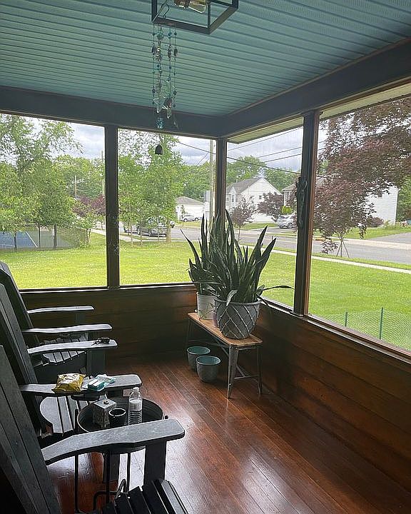 Screened in front porch