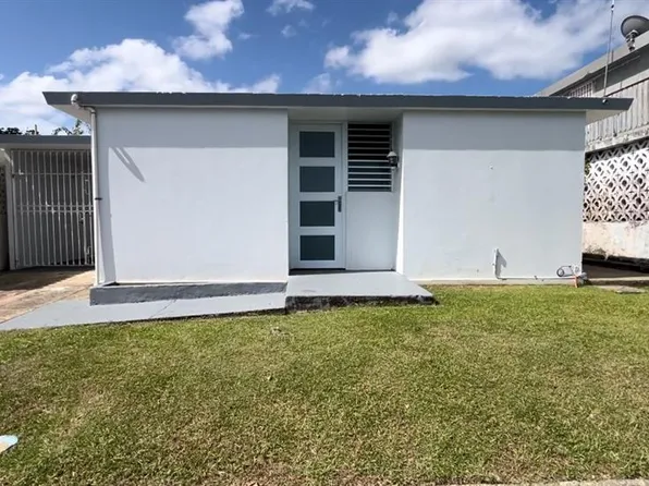 Urb Villa Fontana Via #21, Carolina, PR 00983