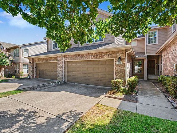 2nd image of 932 Avondale Ln