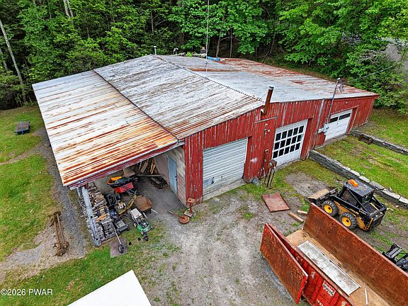 4th image of 191 Foster Hill Rd