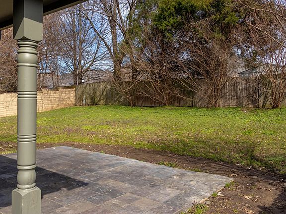 3rd image of 9006 Travis Dr