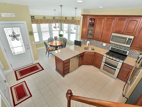 2nd image of 43 Meadow Dr