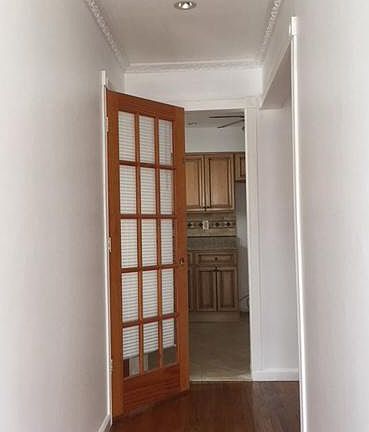 front hallwaywith custom molding