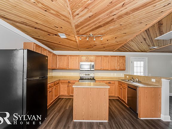 5th image of 148 Sandalewood Ln