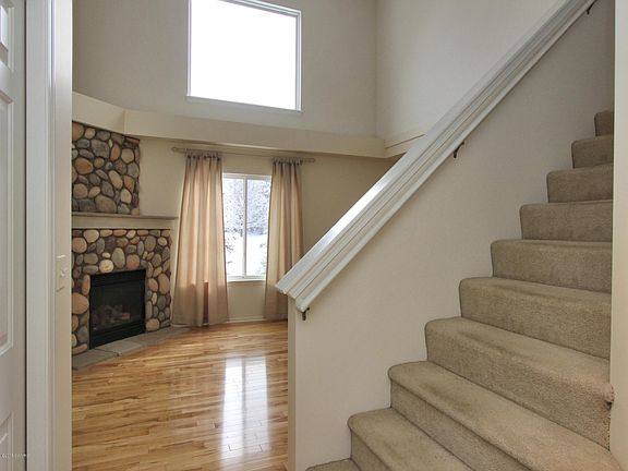3rd image of 5978 E Lyn Haven Dr SE