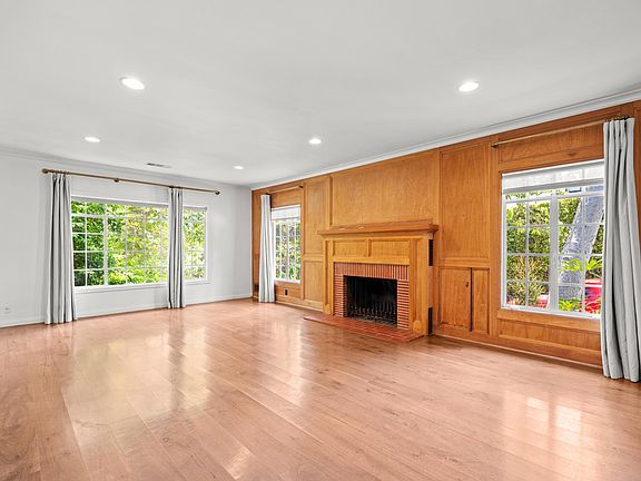 4th image of 5405 Black Oak Dr