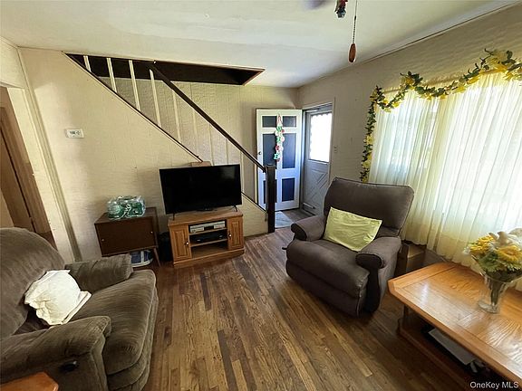 3rd image of 16 Heathcote Road