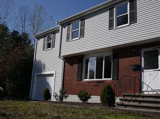 3rd image of 21 Drinkwater Ave