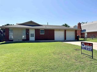 426 NW 71st St, Lawton, OK 73505
