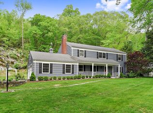 15 Appleby Dr, Bedford, NY 10506